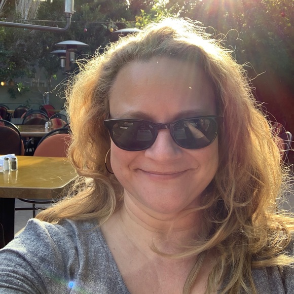 Meet your Posher, Ashley - Picture 1 of 1